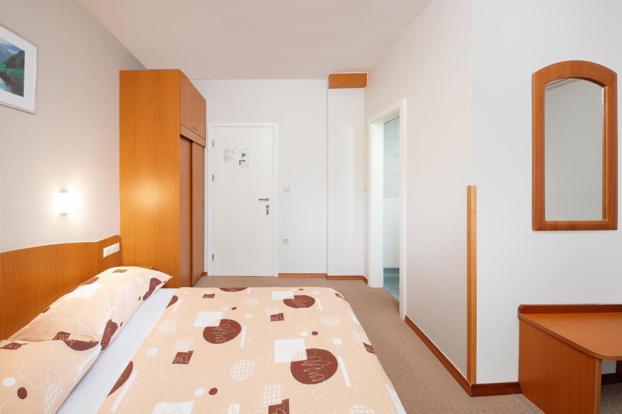 Rooms Sustersic Ljubljana Extérieur photo