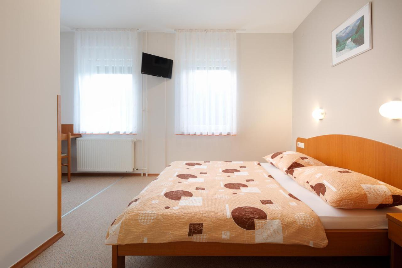 Rooms Sustersic Ljubljana Extérieur photo