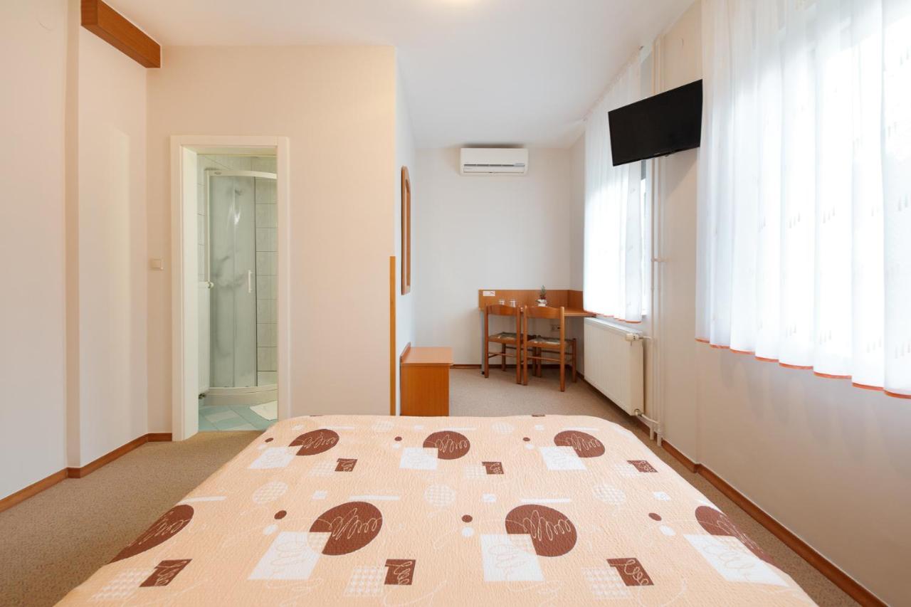 Rooms Sustersic Ljubljana Extérieur photo